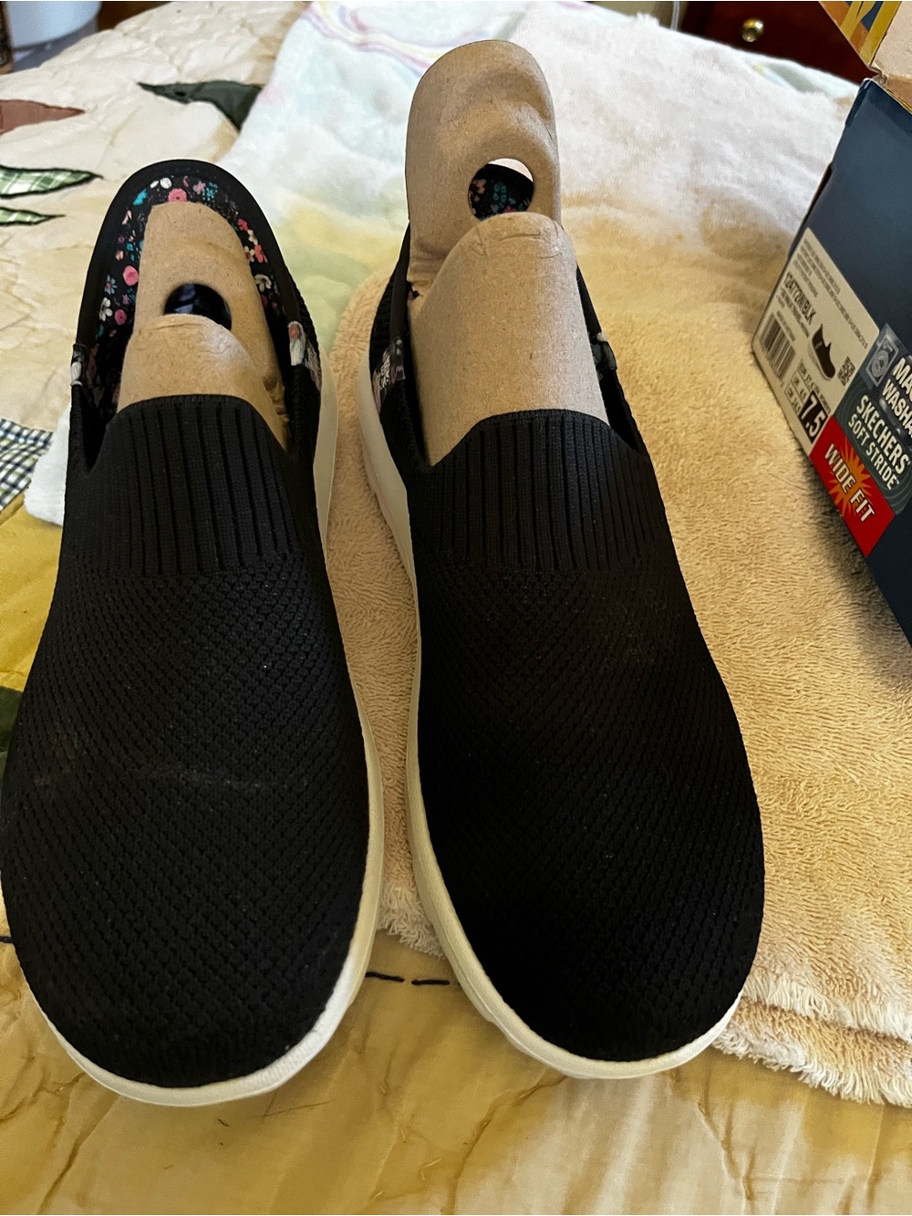 Skechers Black Knit Slip-On Sneakers with White Soles Size 7.5 Wide
